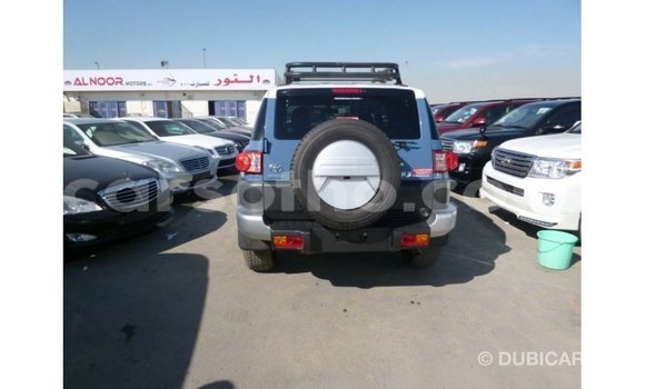 Buy Import Toyota FJ Cruiser Blue Car in Import - Dubai in Maseru Buy Import Toyota FJ Cruiser Blue Car in Import - Dubai in Maseru