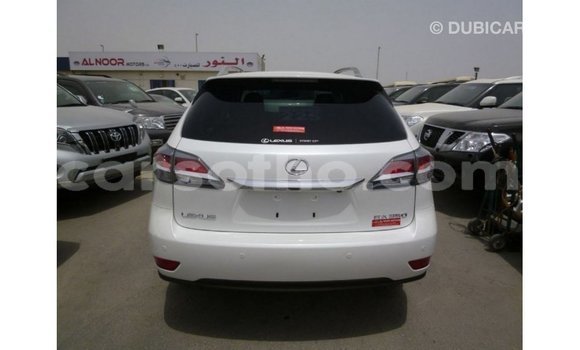 Sayi Imported Lexus RX 350 White Mota in Import - Dubai a Maseru Sayi Imported Lexus RX 350 White Mota in Import - Dubai a Maseru