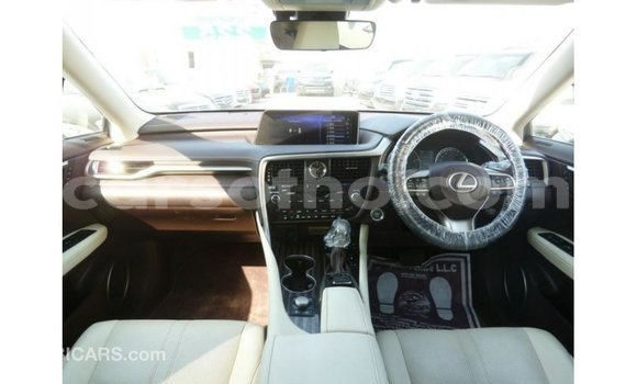 Sayi Imported Lexus RX 350 White Mota in Import - Dubai a Maseru Sayi Imported Lexus RX 350 White Mota in Import - Dubai a Maseru