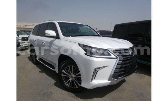 Sayi Imported Lexus LX White Mota in Import - Dubai a Maseru Sayi Imported Lexus LX White Mota in Import - Dubai a Maseru