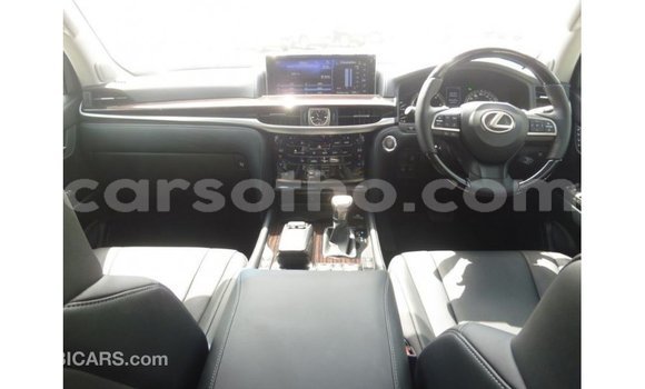 Sayi Imported Lexus LX White Mota in Import - Dubai a Maseru Sayi Imported Lexus LX White Mota in Import - Dubai a Maseru