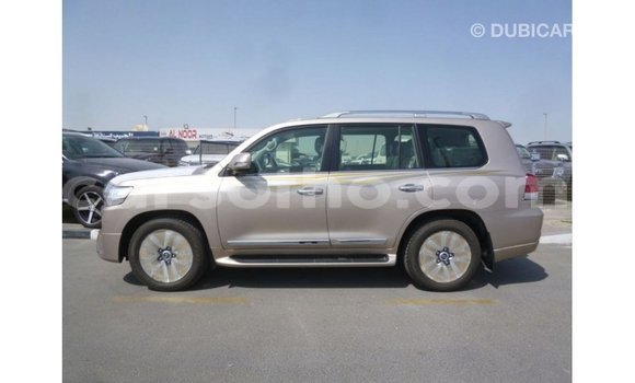 Sayi Imported Toyota Land Cruiser Other Mota in Import - Dubai a Maseru Sayi Imported Toyota Land Cruiser Other Mota in Import - Dubai a Maseru