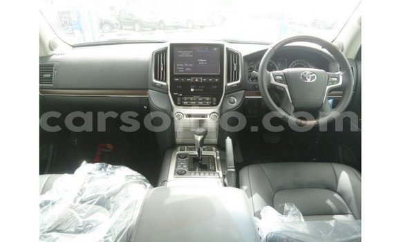 Buy Import Toyota Land Cruiser Black Car in Import - Dubai in Maseru Buy Import Toyota Land Cruiser Black Car in Import - Dubai in Maseru