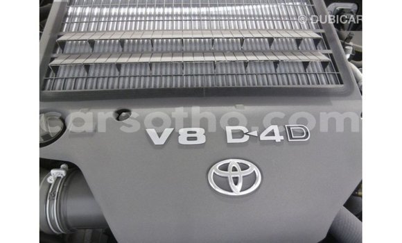 Buy Import Toyota Land Cruiser Black Car in Import - Dubai in Maseru Buy Import Toyota Land Cruiser Black Car in Import - Dubai in Maseru