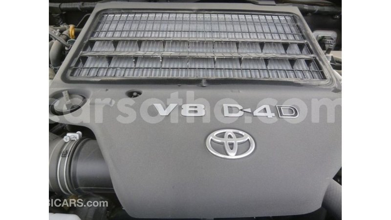 Big with watermark toyota land cruiser maseru import dubai 16491