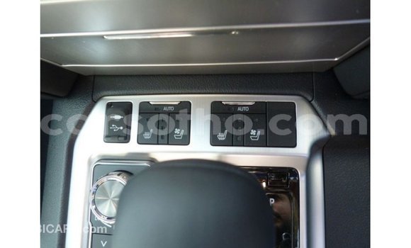 Acheter Import Voiture Toyota Land Cruiser Noir à Import - Dubai, Maseru Acheter Import Voiture Toyota Land Cruiser Noir à Import - Dubai, Maseru