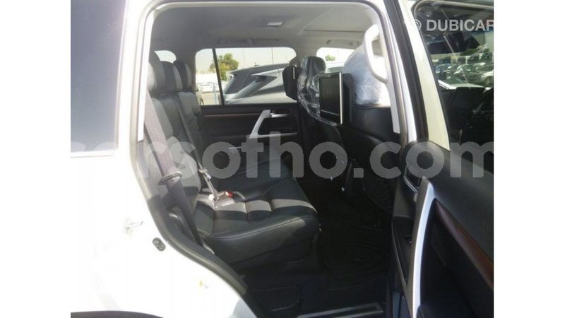 Big with watermark toyota land cruiser maseru import dubai 16493