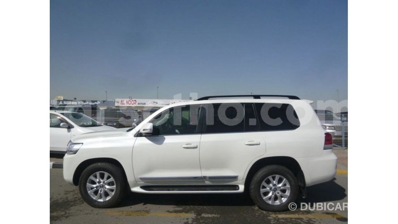 Big with watermark toyota land cruiser maseru import dubai 16493