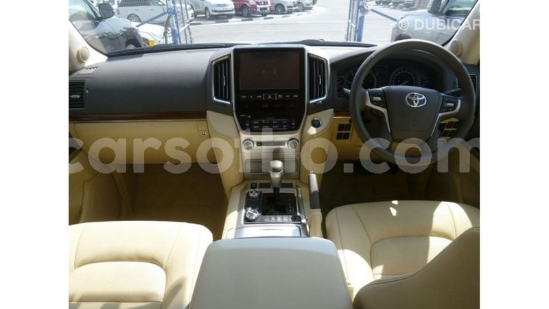 Big with watermark toyota land cruiser maseru import dubai 16494