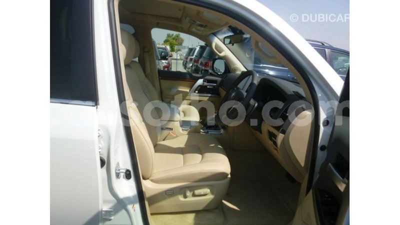 Big with watermark toyota land cruiser maseru import dubai 16494