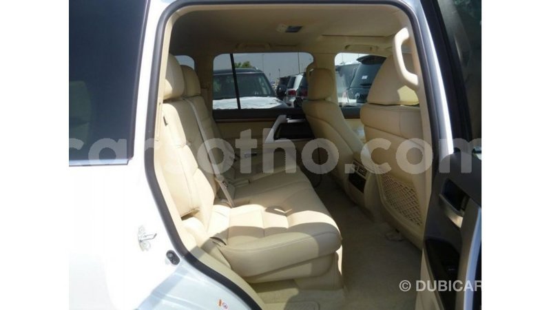 Big with watermark toyota land cruiser maseru import dubai 16494