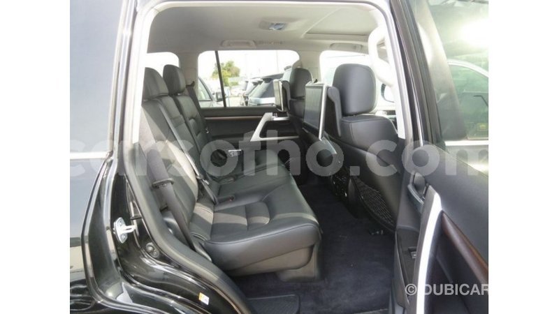 Big with watermark toyota land cruiser maseru import dubai 16495