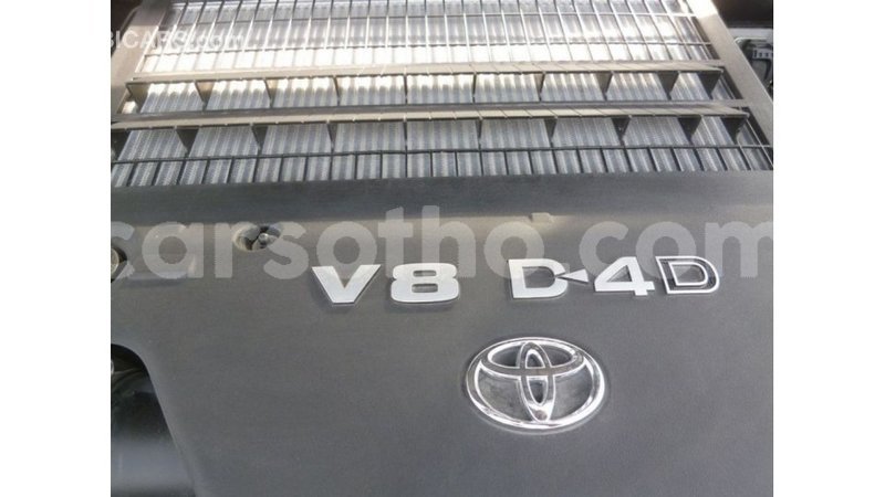 Big with watermark toyota land cruiser maseru import dubai 16495