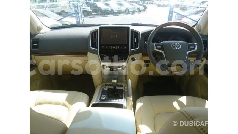 Big with watermark toyota land cruiser maseru import dubai 16496