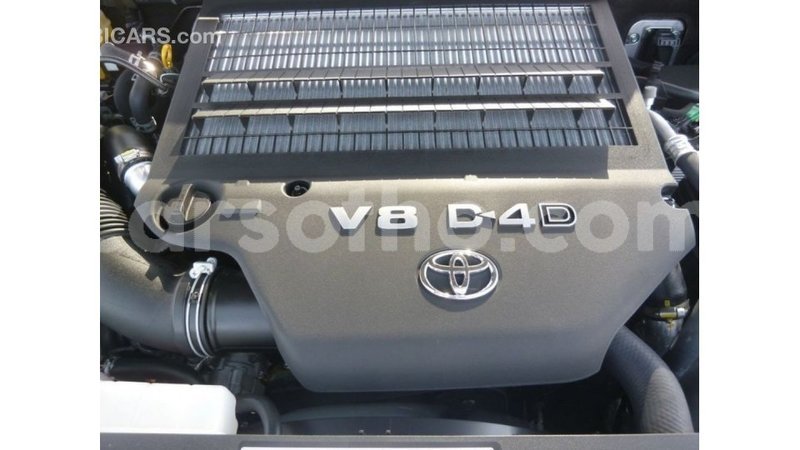 Big with watermark toyota land cruiser maseru import dubai 16496