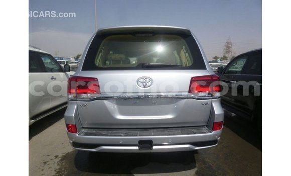 اشتري Imported Toyota Land Cruiser Other سيارة في Import - Dubai في Maseru اشتري Imported Toyota Land Cruiser Other سيارة في Import - Dubai في Maseru
