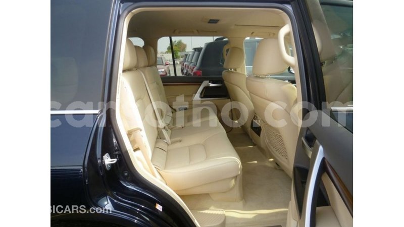 Big with watermark toyota land cruiser maseru import dubai 16499