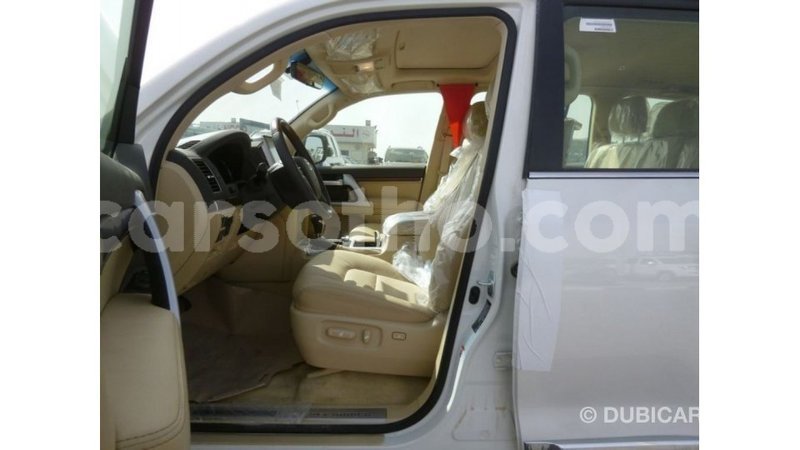 Big with watermark toyota land cruiser maseru import dubai 16501