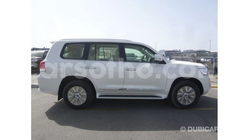 Big with watermark toyota land cruiser maseru import dubai 16501