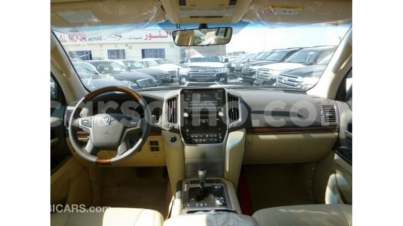 Big with watermark toyota land cruiser maseru import dubai 16502