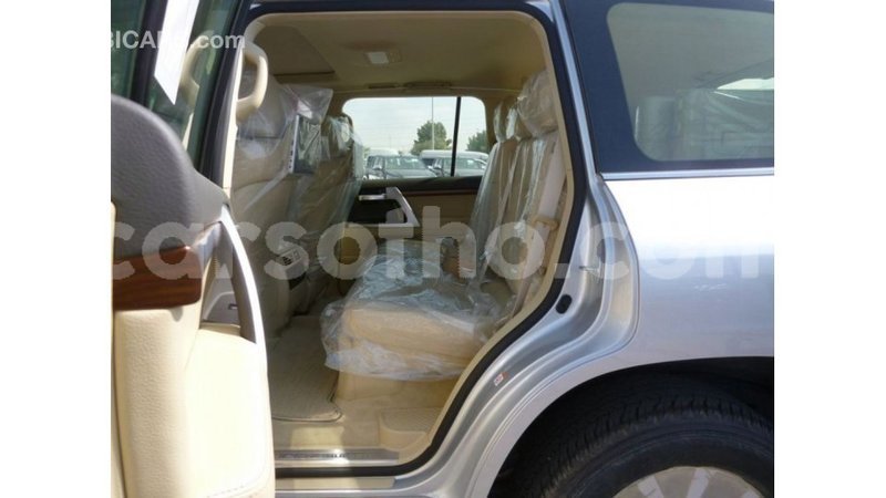 Big with watermark toyota land cruiser maseru import dubai 16502