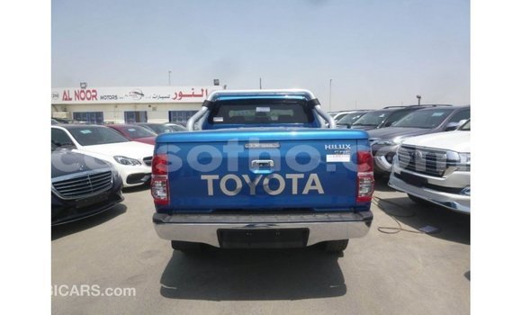 اشتري Imported Toyota Hilux Blue سيارة في Import - Dubai في Maseru اشتري Imported Toyota Hilux Blue سيارة في Import - Dubai في Maseru