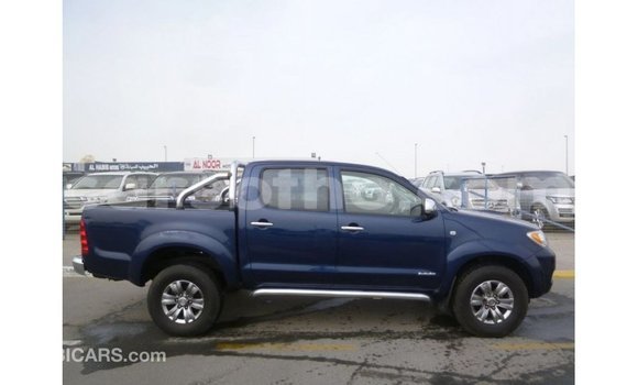 اشتري Imported Toyota Hilux Blue سيارة في Import - Dubai في Maseru اشتري Imported Toyota Hilux Blue سيارة في Import - Dubai في Maseru