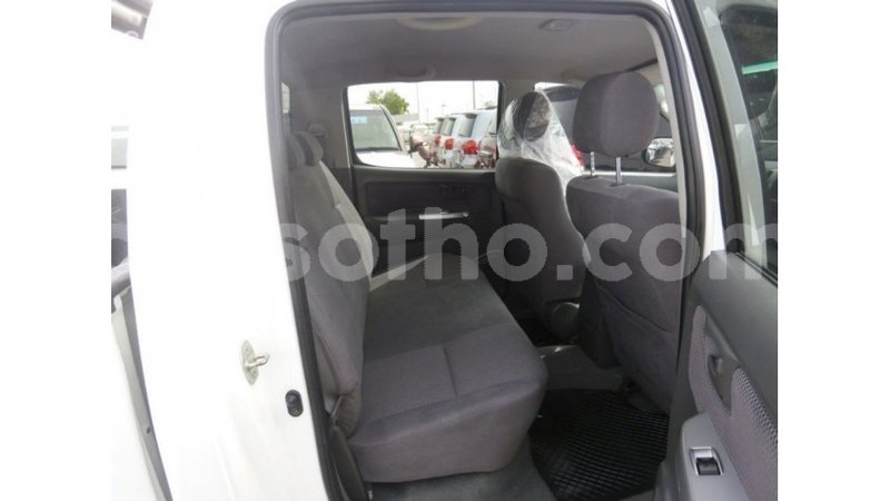 Big with watermark toyota hilux maseru import dubai 16509