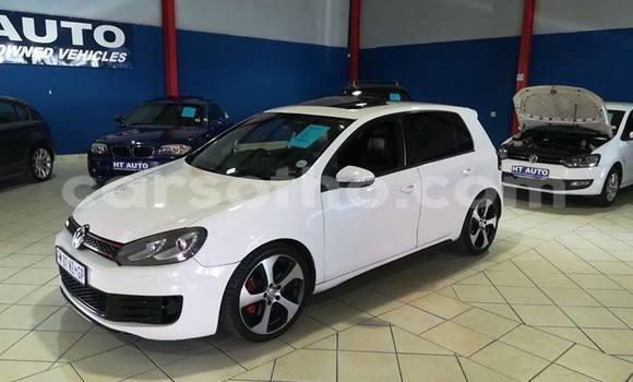 Acheter Occasion Voiture Volkswagen Golf Blanc à Butha–Buthe, Thaba-Tseka Acheter Occasion Voiture Volkswagen Golf Blanc à Butha–Buthe, Thaba-Tseka