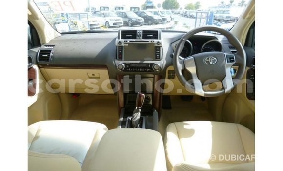 Sayi Imported Toyota Prado White Mota in Import - Dubai a Maseru Sayi Imported Toyota Prado White Mota in Import - Dubai a Maseru