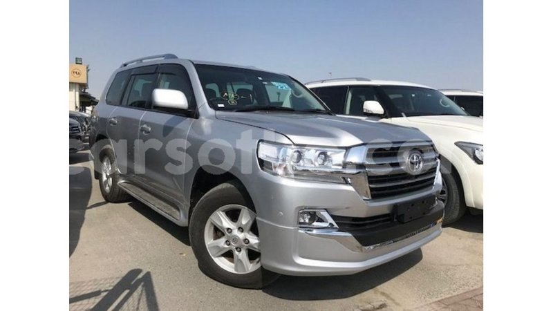 Big with watermark toyota land cruiser maseru import dubai 16523