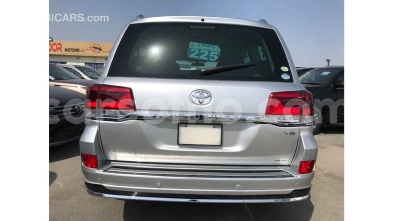 Big with watermark toyota land cruiser maseru import dubai 16523