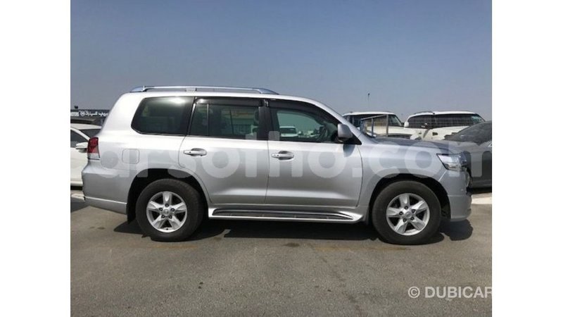 Big with watermark toyota land cruiser maseru import dubai 16523