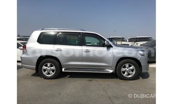 Sayi Imported Toyota Land Cruiser Other Mota in Import - Dubai a Maseru Sayi Imported Toyota Land Cruiser Other Mota in Import - Dubai a Maseru