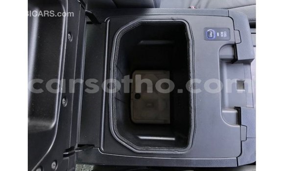 Sayi Imported Toyota Land Cruiser Other Mota in Import - Dubai a Maseru Sayi Imported Toyota Land Cruiser Other Mota in Import - Dubai a Maseru