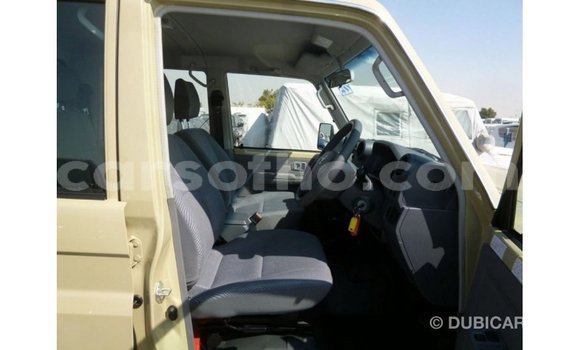 اشتري Imported Toyota Land Cruiser Beige سيارة في Import - Dubai في Maseru اشتري Imported Toyota Land Cruiser Beige سيارة في Import - Dubai في Maseru