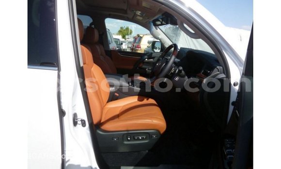 اشتري Imported Lexus LX White سيارة في Import - Dubai في Maseru اشتري Imported Lexus LX White سيارة في Import - Dubai في Maseru