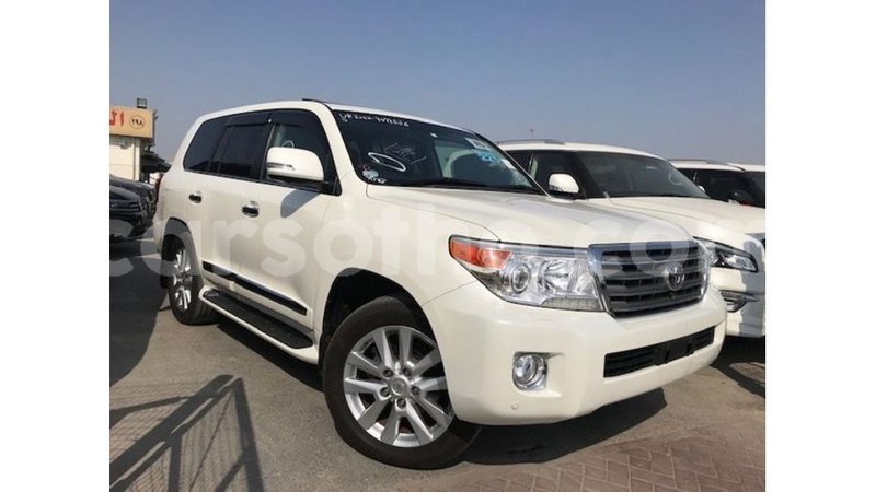 Big with watermark toyota land cruiser maseru import dubai 16530