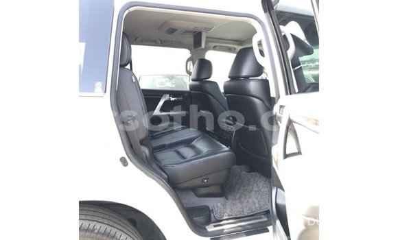 اشتري Imported Toyota Land Cruiser White سيارة في Import - Dubai في Maseru اشتري Imported Toyota Land Cruiser White سيارة في Import - Dubai في Maseru