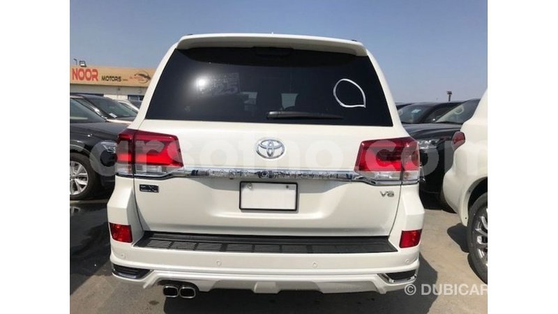 Big with watermark toyota land cruiser maseru import dubai 16531