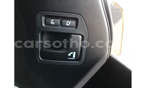 اشتري Imported Toyota Land Cruiser White سيارة في Import - Dubai في Maseru اشتري Imported Toyota Land Cruiser White سيارة في Import - Dubai في Maseru