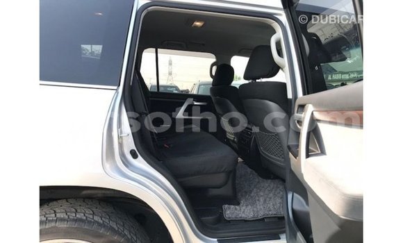 Acheter Import Voiture Toyota Land Cruiser Autre à Import - Dubai, Maseru Acheter Import Voiture Toyota Land Cruiser Autre à Import - Dubai, Maseru