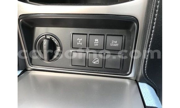 Sayi Imported Toyota Prado Brown Mota in Import - Dubai a Maseru Sayi Imported Toyota Prado Brown Mota in Import - Dubai a Maseru