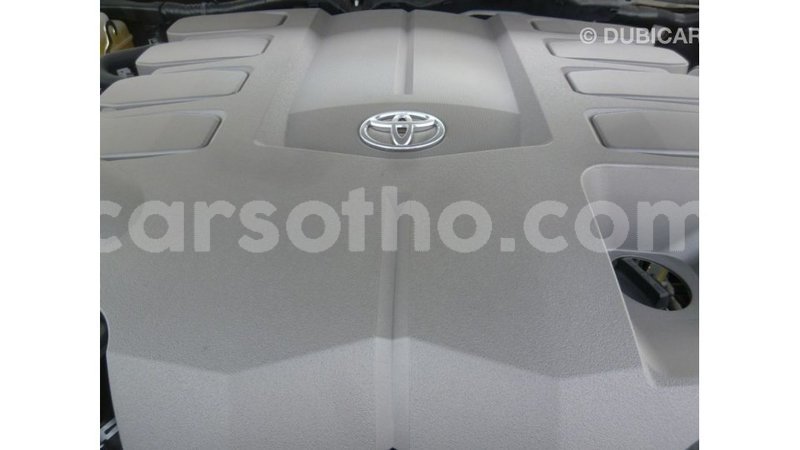 Big with watermark toyota land cruiser maseru import dubai 16539