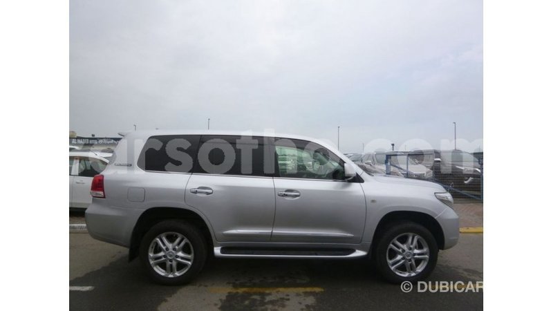Big with watermark toyota land cruiser maseru import dubai 16540
