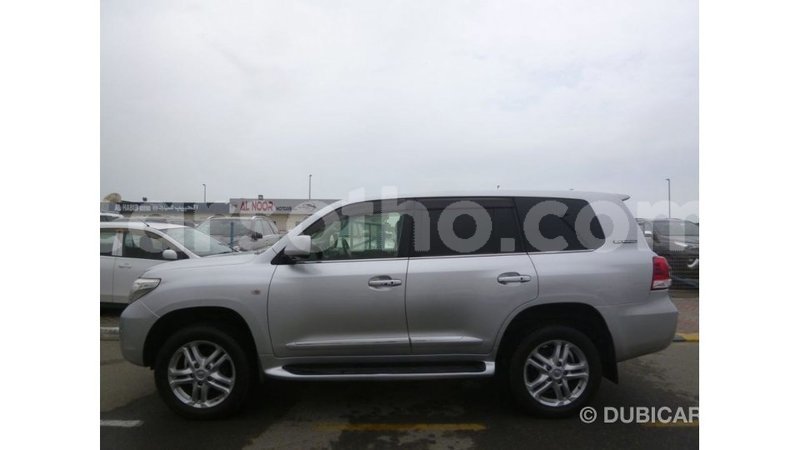 Big with watermark toyota land cruiser maseru import dubai 16540