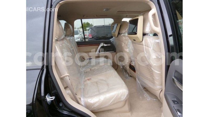 Big with watermark toyota land cruiser maseru import dubai 16547