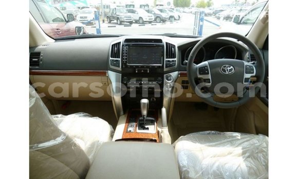 اشتري Imported Toyota Land Cruiser Black سيارة في Import - Dubai في Maseru اشتري Imported Toyota Land Cruiser Black سيارة في Import - Dubai في Maseru