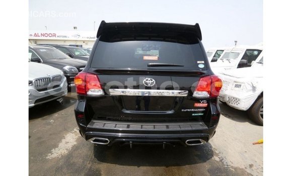 اشتري Imported Toyota Land Cruiser Black سيارة في Import - Dubai في Maseru اشتري Imported Toyota Land Cruiser Black سيارة في Import - Dubai في Maseru