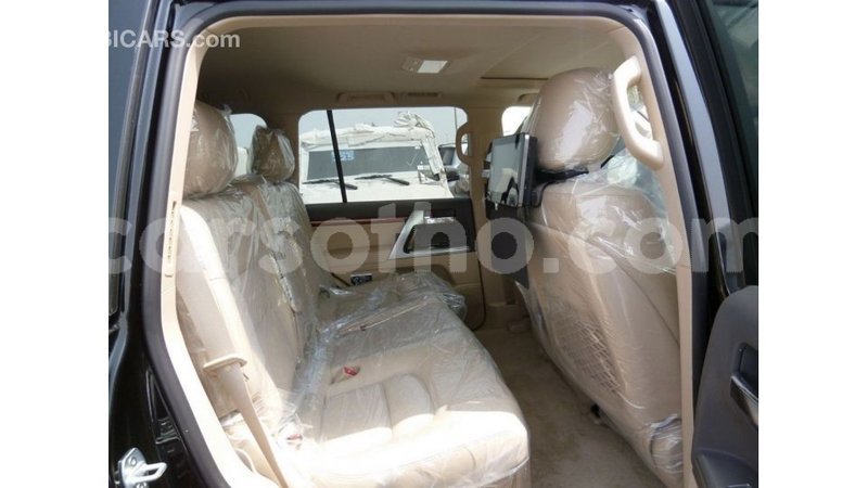 Big with watermark toyota land cruiser maseru import dubai 16549